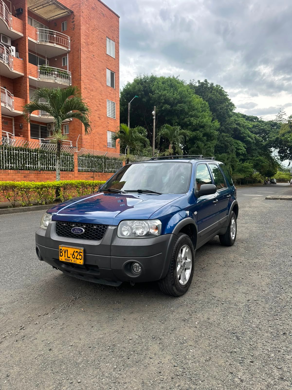 FORD ESCAPE 2007 AT