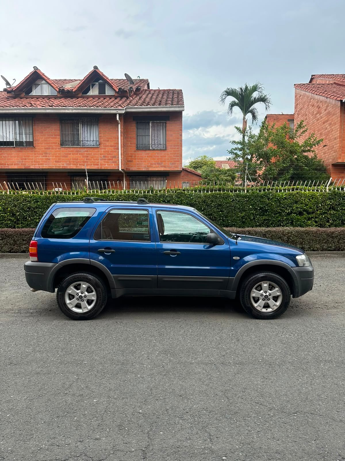 FORD ESCAPE 2007 AT