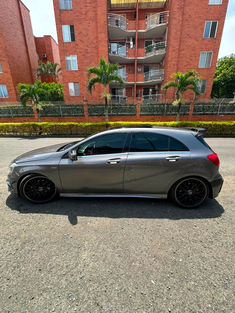 MERCEDEZ BENZ A200 AMG LINE